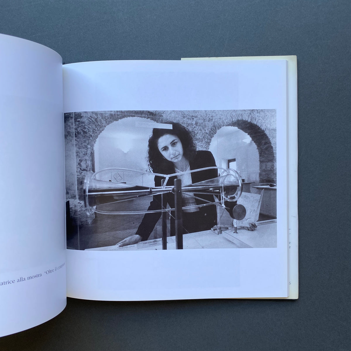 Gianni Berengo Gardin, Venerdì Santo - San Sisto. Sei giorni nella città dei ciclopi